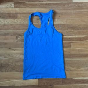 Blue lulu swiftly tank